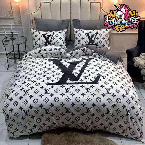 Louis Vuitton White Black Ground Muilti Black Logo LV Comforter Bedding Sets
