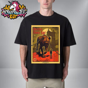Queens Of The Stone Age At The Andrew J Brady Music Center On June 18 2025 In Cincinnati OH Unisex T-Shirt